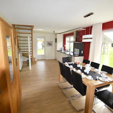 펜션 Reetdachhaus 4, Inkl 2 Parkplaetze 페마른