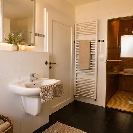 Hébergement de vacances Reetdachhaus 4, Inkl 2 Parkplaetze *